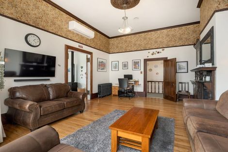 Photo of property in 19 Wharfe Street, South Hill, Oamaru, 9400