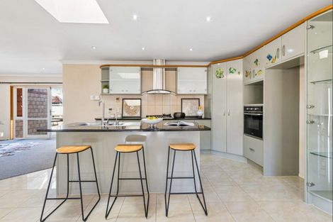 Photo of property in 14 Monash Place, Flat Bush, Auckland, 2016