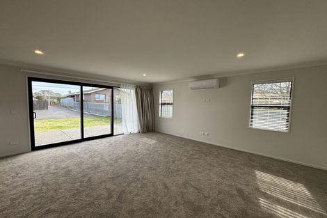 Photo of property in 16a Lenton Street, Aranui, Christchurch, 8061