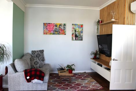 Photo of property in 1 Alfred Street, Caversham, Dunedin, 9012