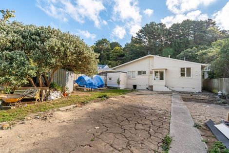 Photo of property in 298 Main Road, Tawa, Wellington, 5028