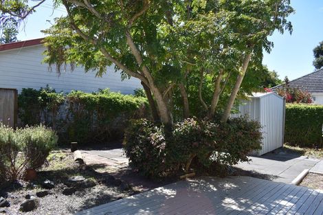 Photo of property in 2/20 Northcote Road, Takapuna, Auckland, 0622