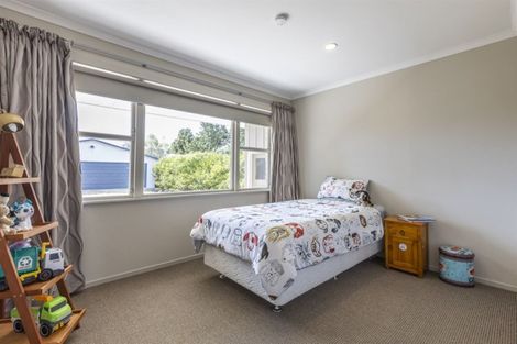 Photo of property in 13 Kennedy Avenue, Feilding, 4702
