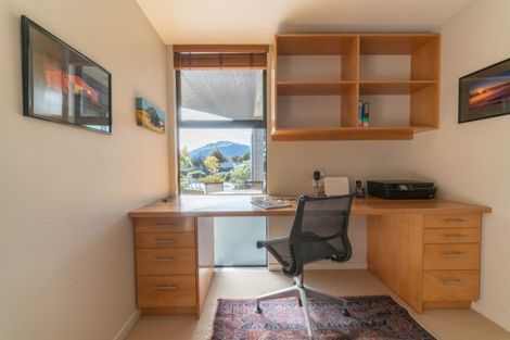 Photo of property in 1 Waimana Place, Wanaka, 9305
