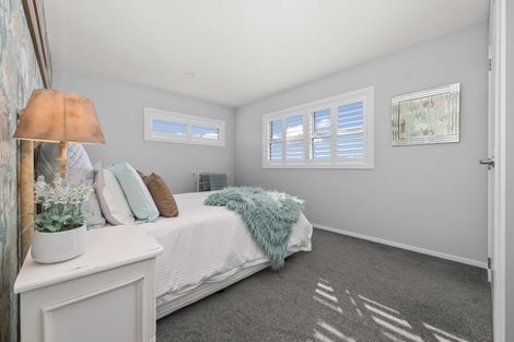 Photo of property in 17 John Burke Drive, Aotea, Porirua, 5024