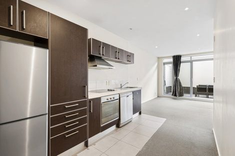 Photo of property in Las Olas De Cuba, 3/35 Torrens Terrace, Mount Cook, Wellington, 6011