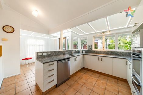 Photo of property in 35 Kiwi Street, Alicetown, Lower Hutt, 5010