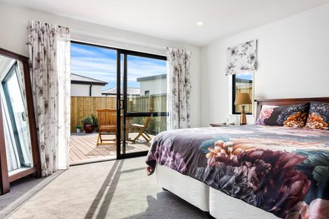 Photo of property in 10 Pakohe Street, Pegasus, 7612