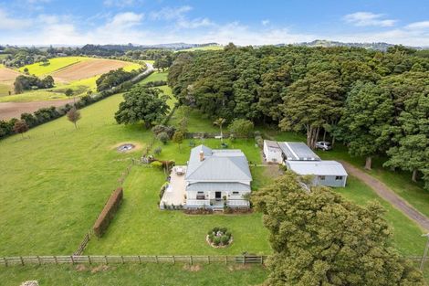 Photo of property in 1093 Waiuku Road, Waiuku, 2681