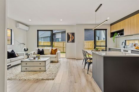 Photo of property in 19 Konoba Avenue, Kumeu, 0810