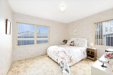 Photo of property in 4 Glen Norman Avenue, Henderson, Auckland, 0610