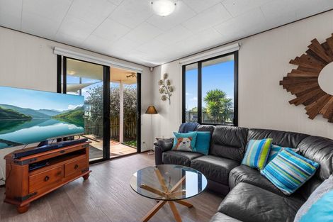 Photo of property in 5 Longstead Avenue, Papamoa Beach, Papamoa, 3118