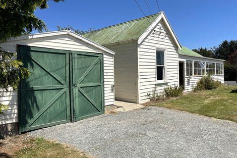 Photo of property in 11 Halsey Street, Clinton, 9534