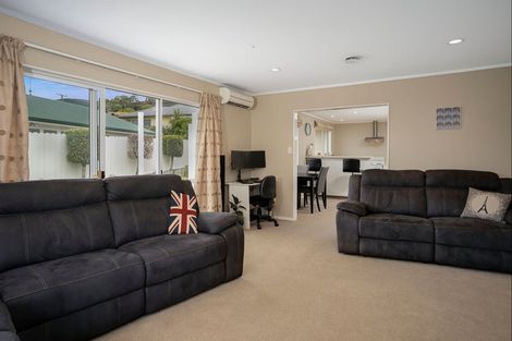 Photo of property in 12 Kate Edger Place, Stoke, Nelson, 7011