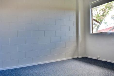 Photo of property in 2/309 Sunset Road, Sunnynook, Auckland, 0632