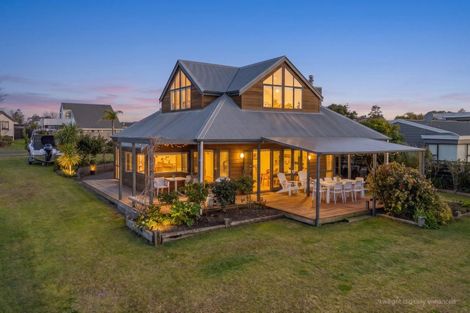 Photo of property in 29 Pleasant Place, Pauanui, Hikuai, 3579