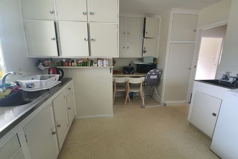 Photo of property in 120 Kings Crescent, Hutt Central, Lower Hutt, 5010