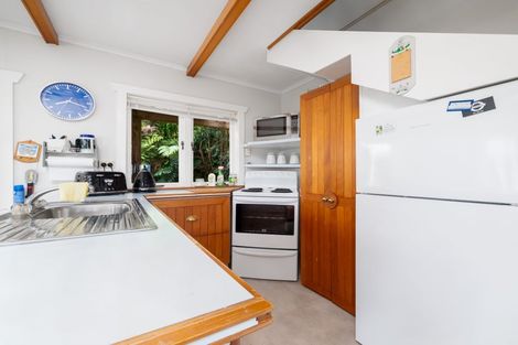 Photo of property in 6 Little Queen Street, Russell, 0202