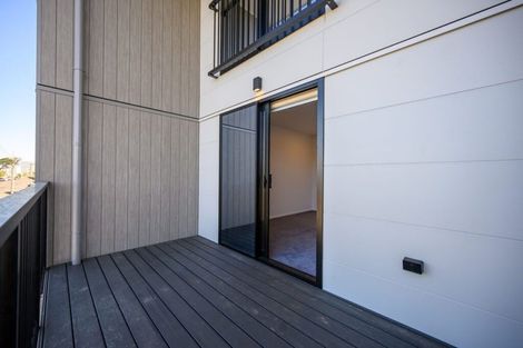 Photo of property in 4/180 Marine Parade, New Brighton, Christchurch, 8083