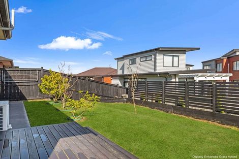Photo of property in 8 Pakaraka Drive, Papakura, 2110