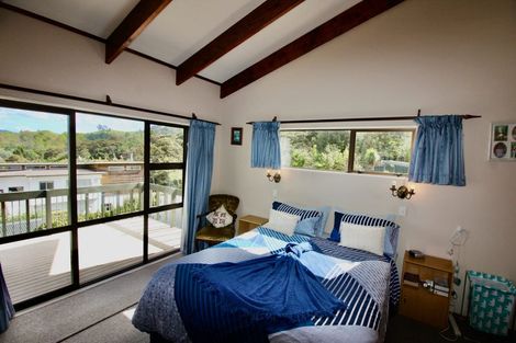 Photo of property in 52 Centennial Drive, Whitianga, 3510