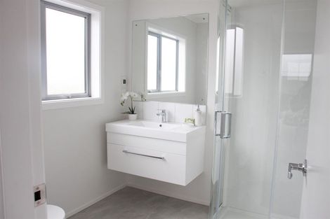 Photo of property in 9 Stockport Grove, Churton Park, 6037