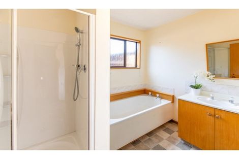 Photo of property in 9 Elsom Lane, Avonhead, Christchurch, 8042