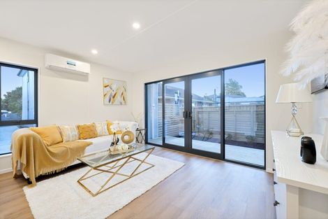 Photo of property in 35c Hereford Street, Te Atatu Peninsula, Auckland, 0610
