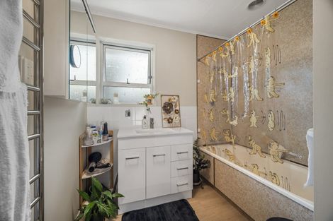 Photo of property in 5b Victory Road, Fairy Springs, Rotorua, 3015