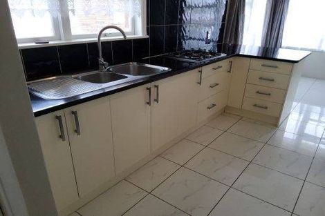 Photo of property in 5 Thomas Road, Mangere, Auckland, 2022