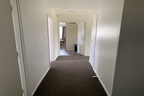 Photo of property in 2 Lansdown Place, Papakura, 2110