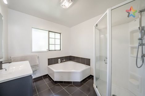 Photo of property in 28 Gurney Road, Kelson, Lower Hutt, 5010