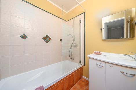 Photo of property in 5 Ashfield Grove, Churton Park, Wellington, 6037