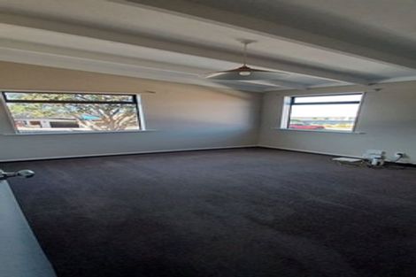 Photo of property in 4 Earn Place, Southgate, Wellington, 6023