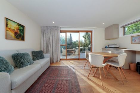 Photo of property in 337 Beacon Point Road, Wanaka, 9305