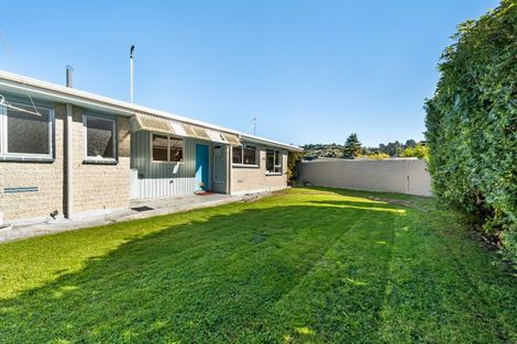 Photo of property in 3 Hawthorn Crescent, Stokes Valley, Lower Hutt, 5019