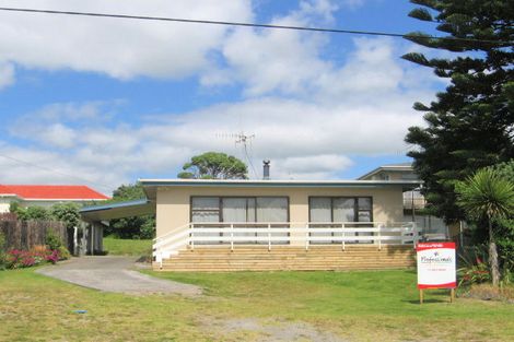 Photo of property in 34 Shaw Road, Waihi Beach, 3611