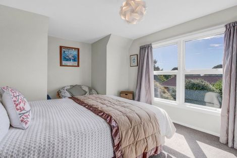 Photo of property in 32 Hillcrest Place, Avonhead, Christchurch, 8042