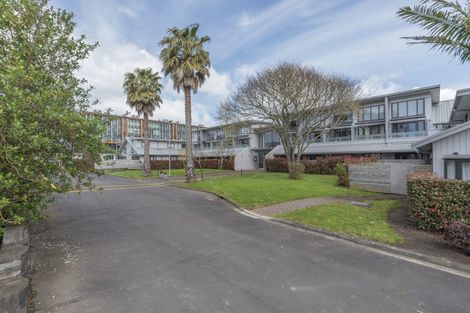 Photo of property in 13f/30 Westward Ho, Glen Eden, Auckland, 0602
