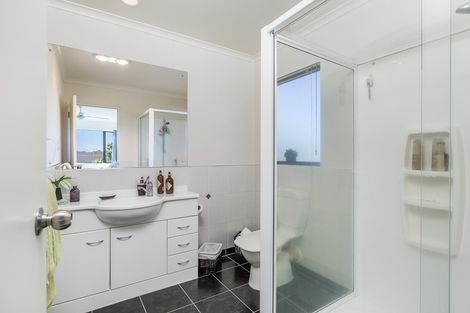 Photo of property in 12 Blackwood Drive, Wattle Downs, Auckland, 2103