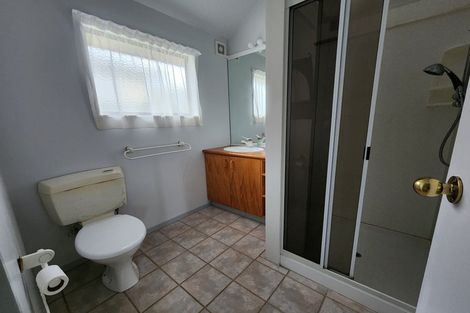 Photo of property in 33 Halladale Road, Papakowhai, Porirua, 5024