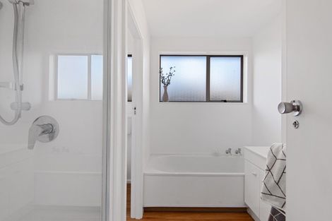 Photo of property in 43 Sarabande Avenue, Redwood, Christchurch, 8051