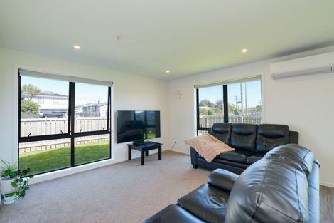 Photo of property in 48 Mcquarrie Street, Strathern, Invercargill, 9812