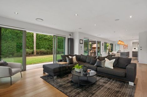 Photo of property in 181 Old North Road, Kumeu, 0892