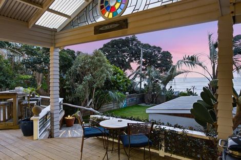 Photo of property in 42 Octavius Place, New Plymouth, 4312