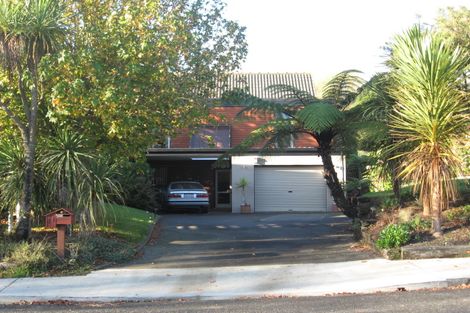 Photo of property in 11 Kew Grove, Raumati Beach, Paraparaumu, 5032