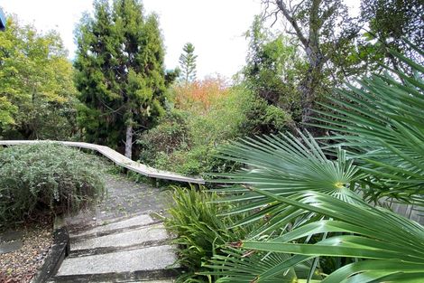 Photo of property in 60 Cheriton Road, Mellons Bay, Auckland, 2014