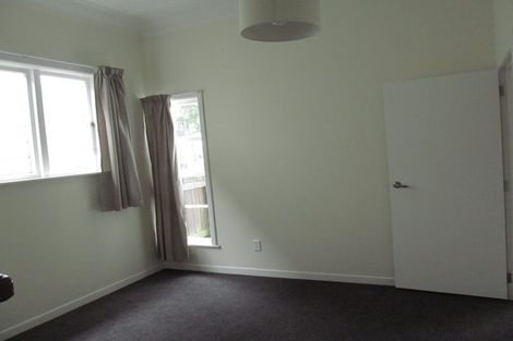 Photo of property in 7 Cardall Street, Newtown, Wellington, 6021