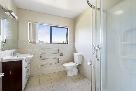 Photo of property in 23 Ballymore Drive, Pinehill, Auckland, 0632