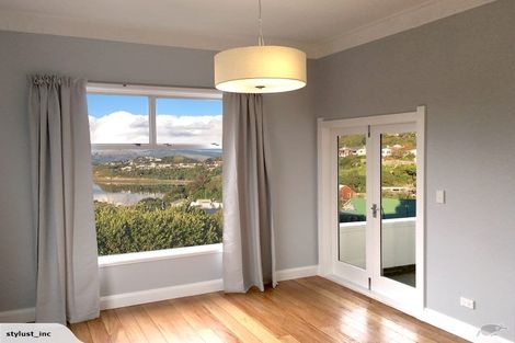 Photo of property in 2 Bayview Road, Paremata, Porirua, 5024